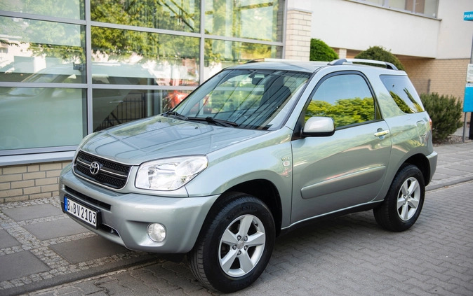 Toyota RAV4 cena 36500 przebieg: 171000, rok produkcji 2005 z Pyskowice małe 742